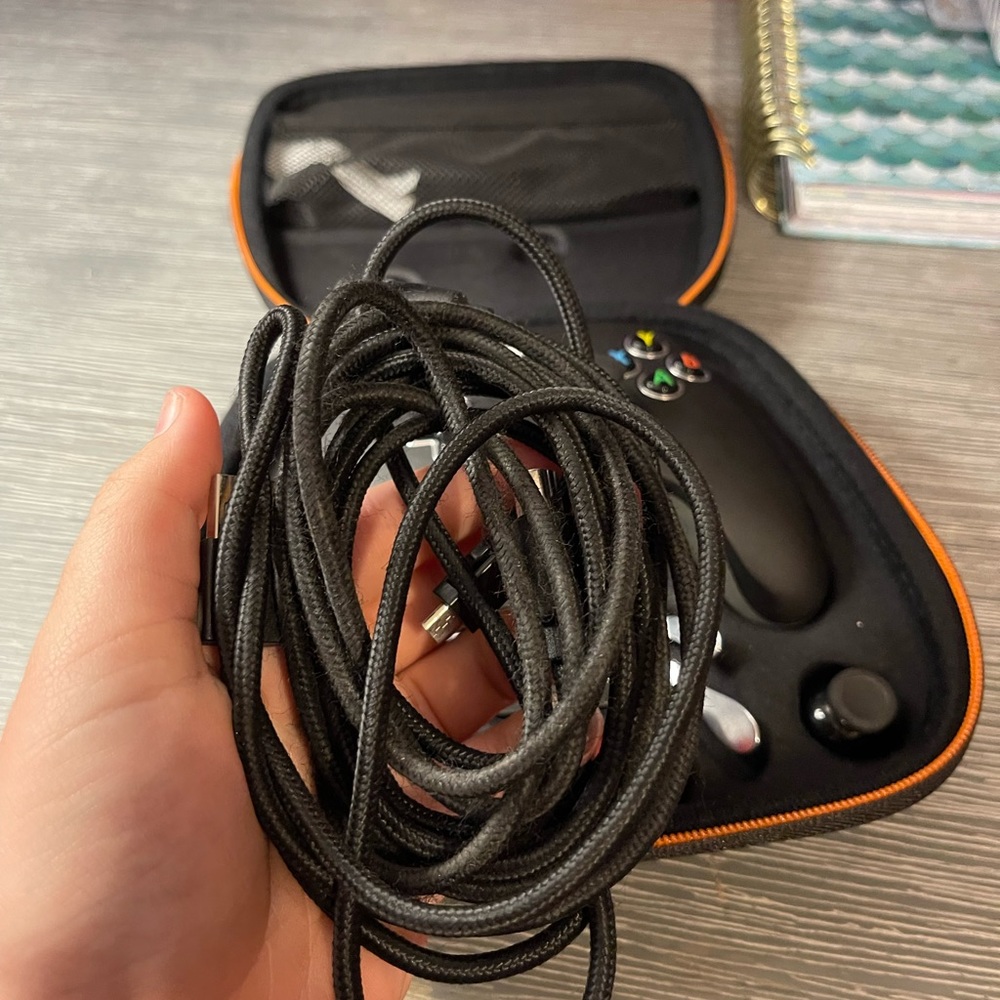 X-Box controller - Picture 6 of 7